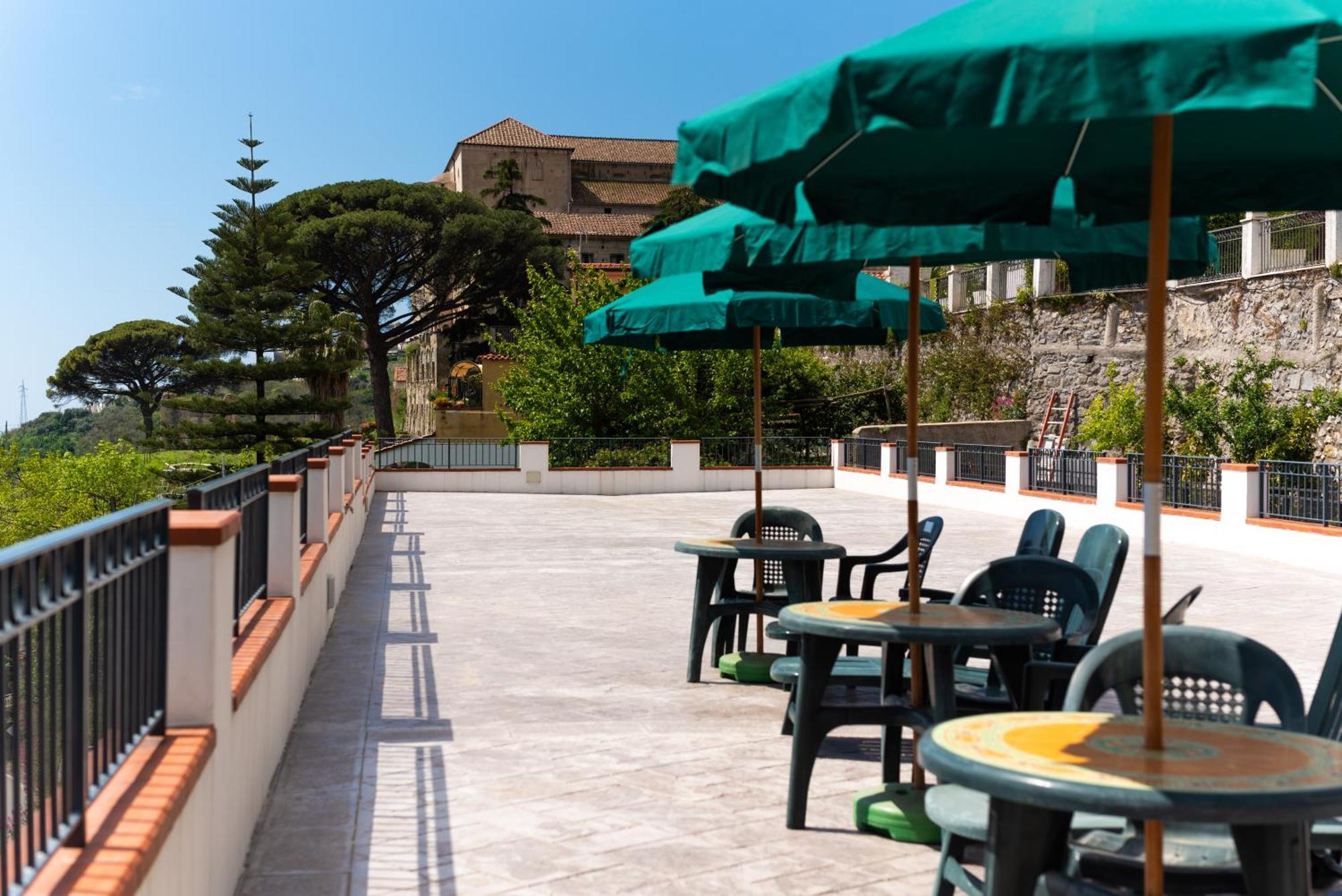 Suites In The Amalfi Coast - Guesthouse With Terrace Near Amalfi - Breathtaking View Of Ravello Scala Extérieur photo