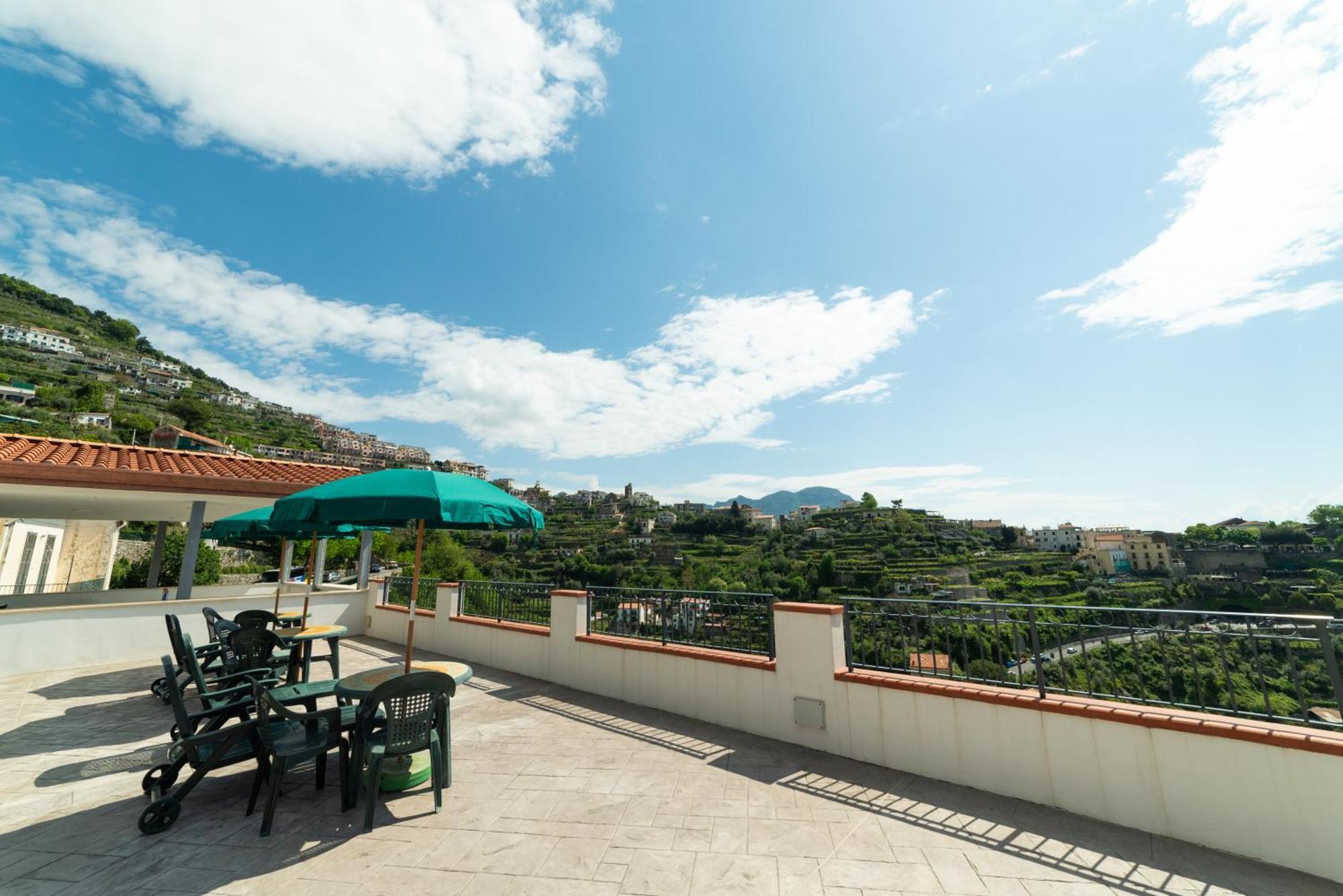 Suites In The Amalfi Coast - Guesthouse With Terrace Near Amalfi - Breathtaking View Of Ravello Scala Extérieur photo