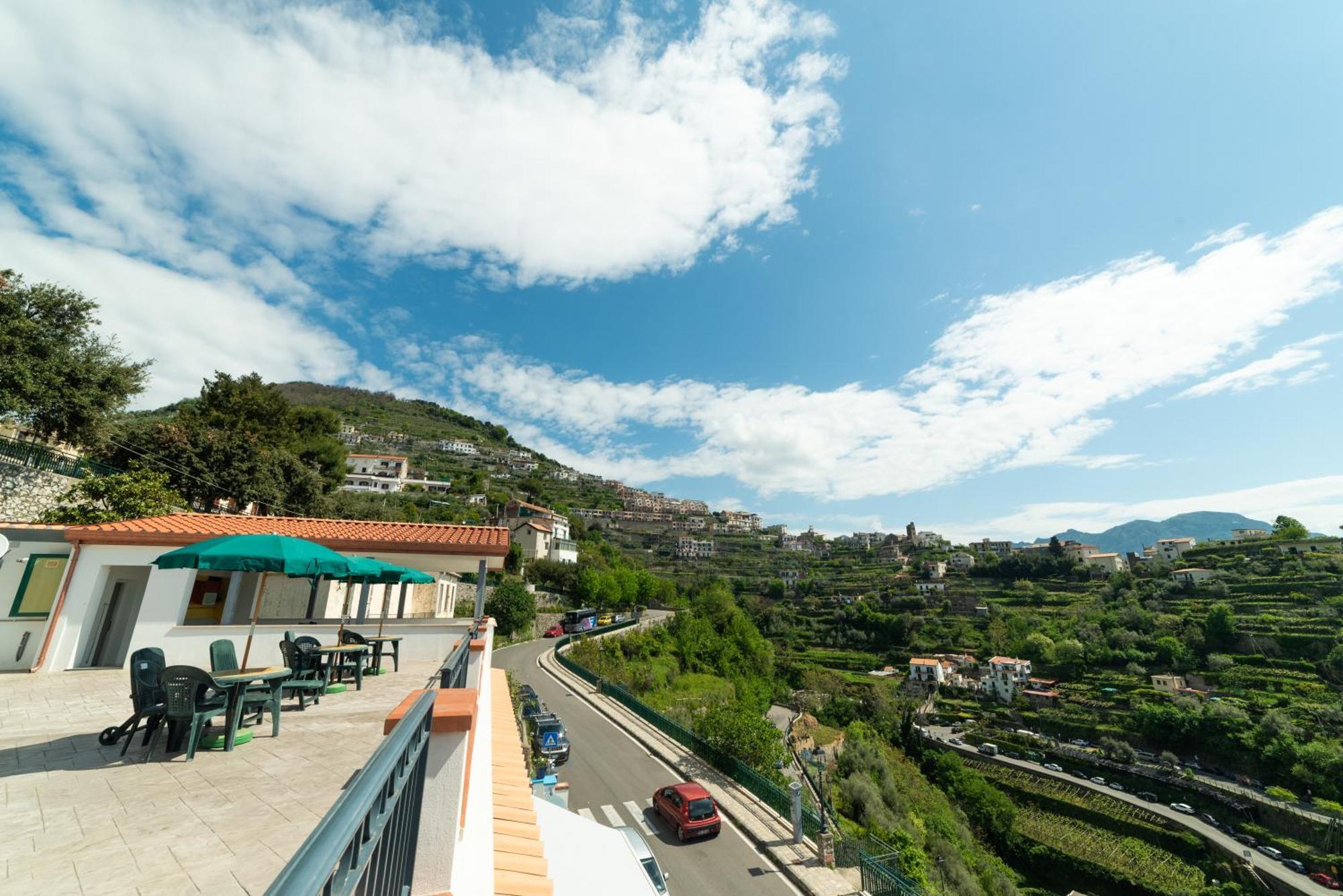 Suites In The Amalfi Coast - Guesthouse With Terrace Near Amalfi - Breathtaking View Of Ravello Scala Extérieur photo